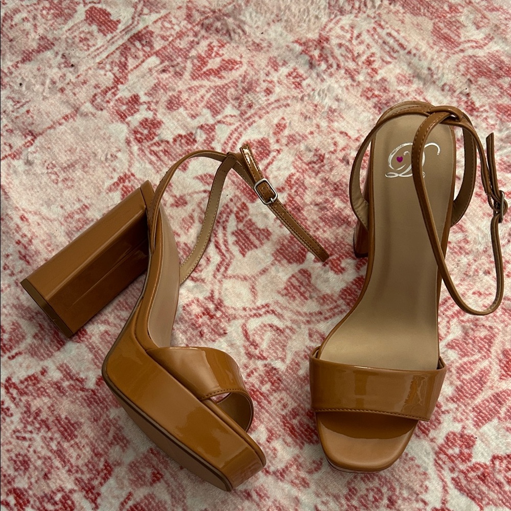 Tan Block Heels - Picture 4 of 5